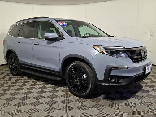 Gray 2022 Honda Pilot AWD Special Edition