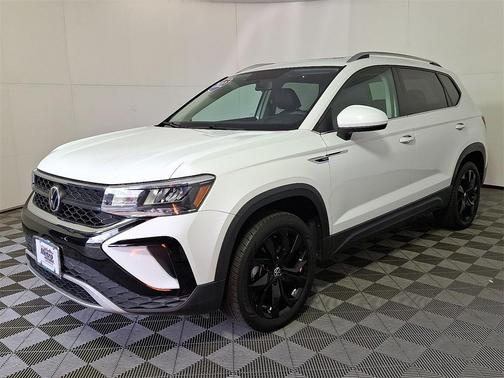 2022 Volkswagen Taos 1.5T SE