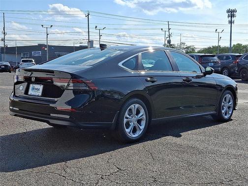 2025 Honda Accord LX 1.5T