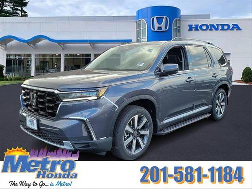 2025 Honda Pilot Touring 8-Passenger