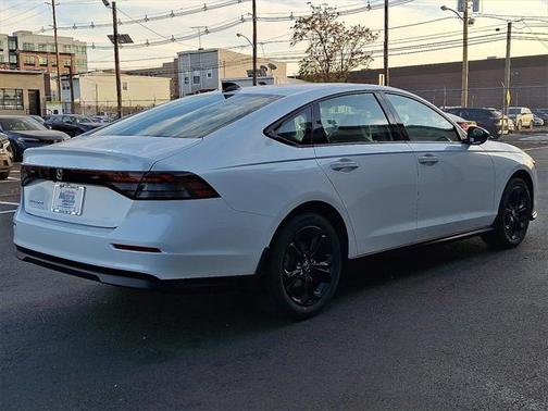 2025 Honda Accord Sport SE 1.5T