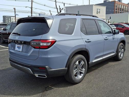 Sonic Gray Pearl 2026 Honda Pilot EX-L