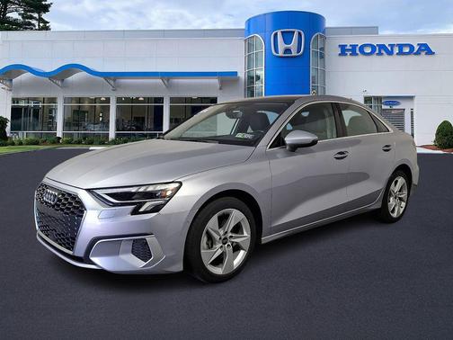 Florett Silver Metallic 2024 Audi A3 Premium