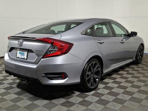 1 2019 Honda Civic Sport