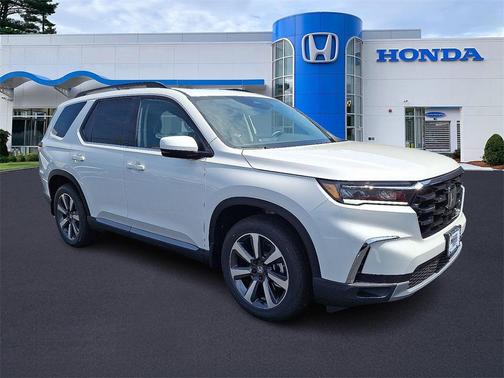 2025 Honda Pilot Touring 8-Passenger