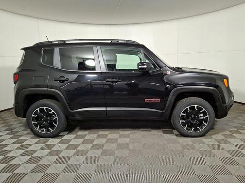 Black Clearcoat 2023 Jeep Renegade Trailhawk