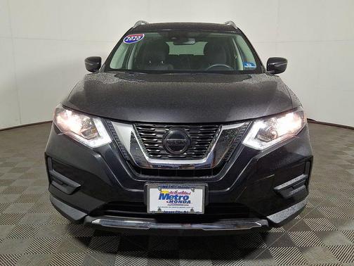 Magnetic Black Pearl 2020 Nissan Rogue SV