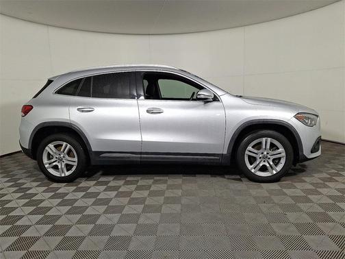 2021 Mercedes-Benz GLA 250 Base 4MATIC