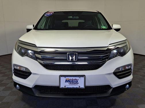 White Diamond Pearl 2017 Honda Pilot EX-L