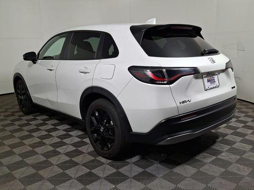 Platinum White Pearl 2025 Honda HR-V AWD Sport