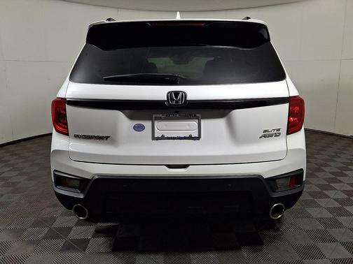 2023 Honda Passport AWD Elite