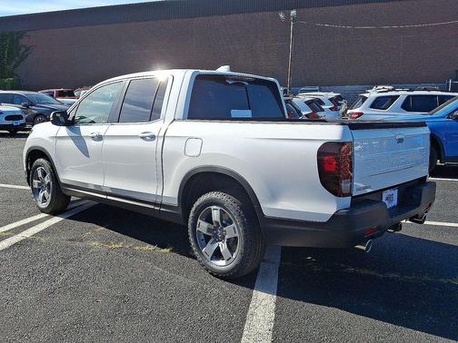 Platinum White Pearl 2026 Honda Ridgeline RTL