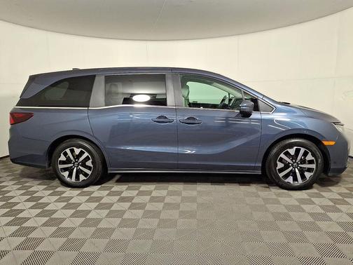 Gray 2025 Honda Odyssey EX-L