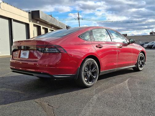 2025 Honda Accord Sport SE 1.5T