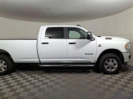 2024 RAM 3500 Big Horn Crew Cab 4x4 8' Box