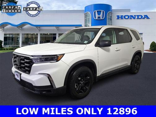 2023 Honda Pilot AWD LX