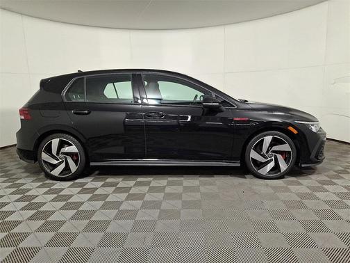 2024 Volkswagen Golf GTI 2.0T S DSG