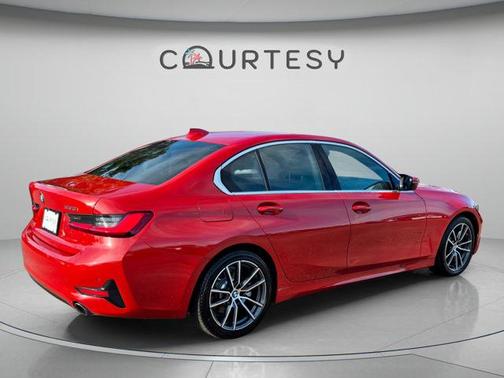Melbourne Red Metallic 2021 BMW 330 i