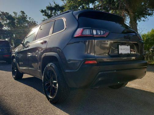 2023 Jeep Cherokee Altitude