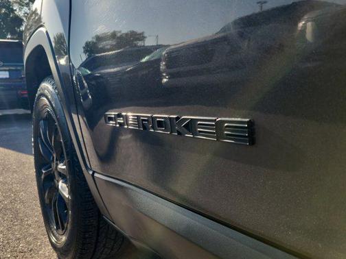 2023 Jeep Cherokee Altitude