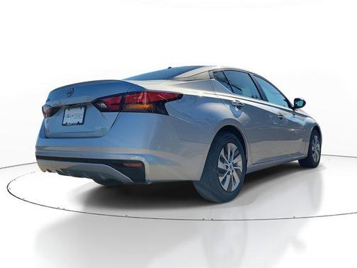 2025 Nissan Altima S FWD