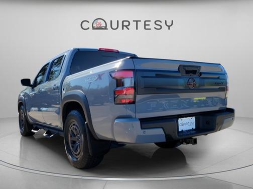 2025 Nissan Frontier PRO-X