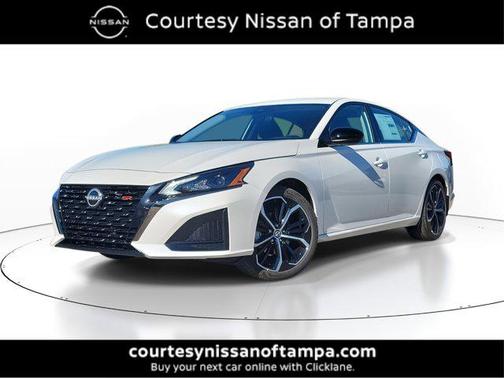 2025 Nissan Altima SR FWD