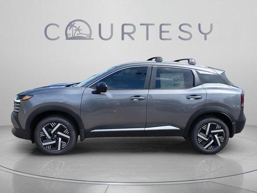Gun Metallic 2027 Nissan Kicks SV