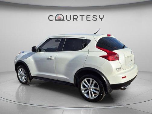 Pearl White 2014 Nissan Juke S