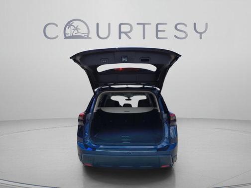 Deep Ocean Blue 2026 Nissan Rogue SV