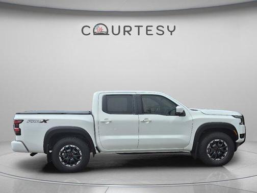 Glacier White 2026 Nissan Frontier PRO-X