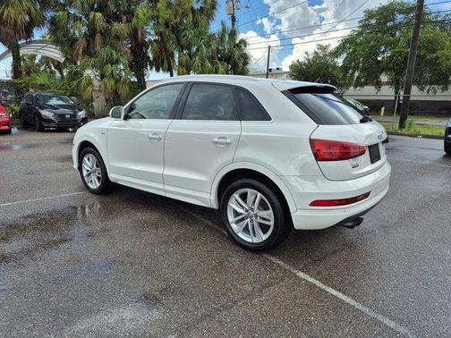 Cortina White 2018 Audi Q3 2.0T Premium Plus