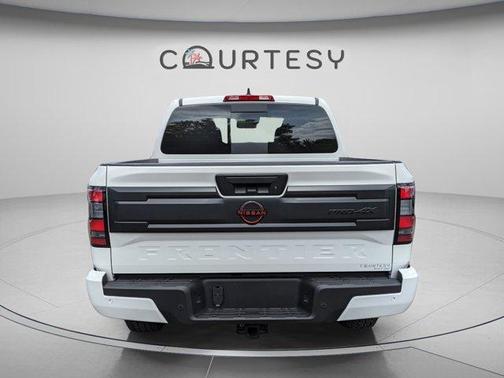 Glacier White 2026 Nissan Frontier PRO-4X