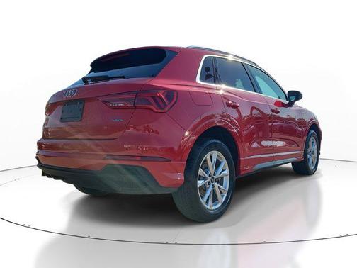 2024 Audi Q3 Premium 45 TFSI S line quattro Tiptronic