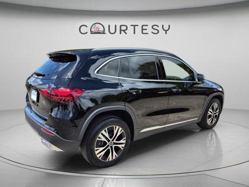 Midnight Black 2026 Mercedes-Benz GLA 250 Base