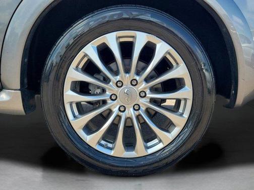 2015 INFINITI QX80 Base