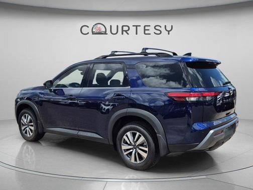 Deep Ocean Blue 2026 Nissan Pathfinder SL