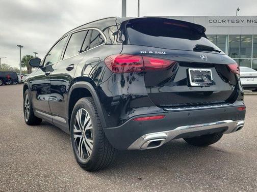 2025 Mercedes-Benz GLA 250 Base