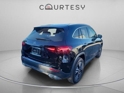 2025 Mercedes-Benz GLA 250 Base