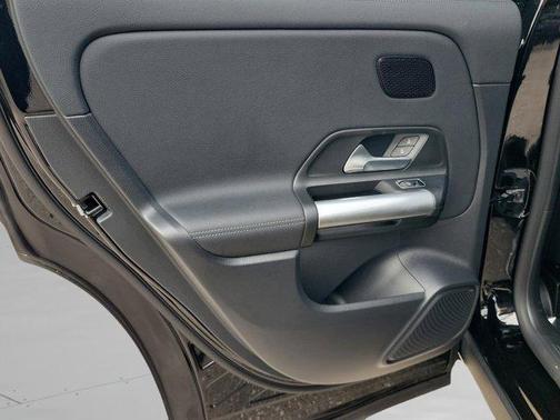 2025 Mercedes-Benz GLA 250 Base