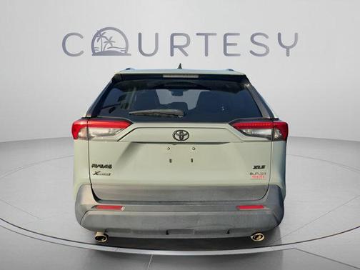 Lunar 2022 Toyota RAV4 XLE