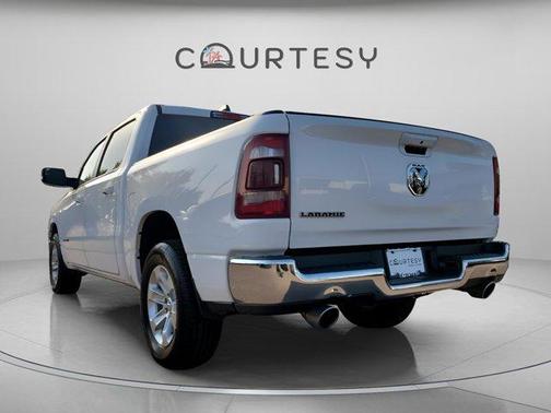 Bright White Clearcoat 2024 RAM 1500 Laramie