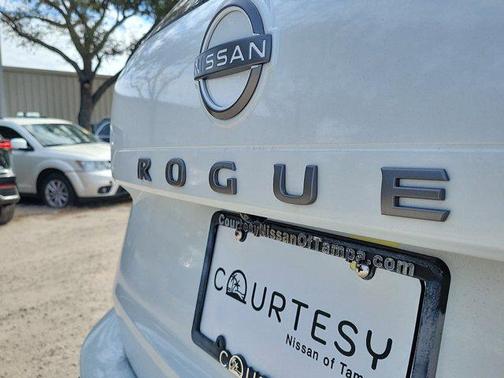 2025 Nissan Rogue Platinum