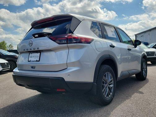 2025 Nissan Rogue S