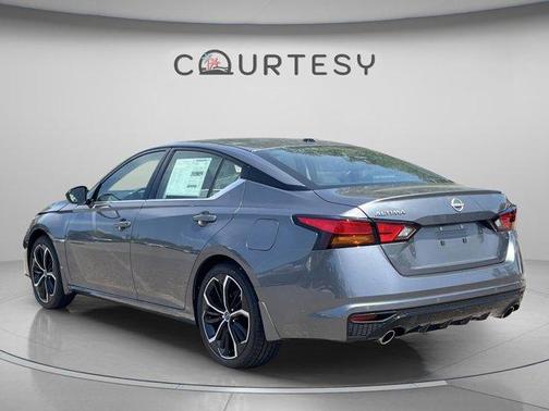 Gun Metallic 2026 Nissan Altima 2.5 SR
