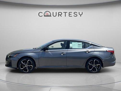 Gun Metallic 2026 Nissan Altima 2.5 SR