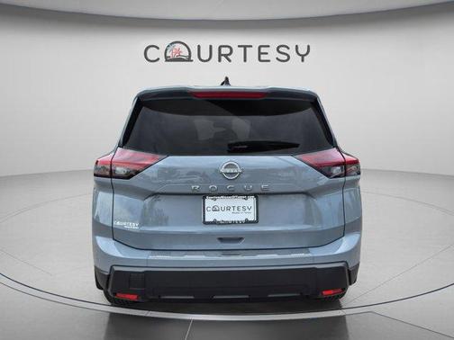 Boulder Gray Metallic 2026 Nissan Rogue SV