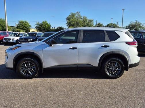 Brilliant Silver Metallic 2025 Nissan Rogue S