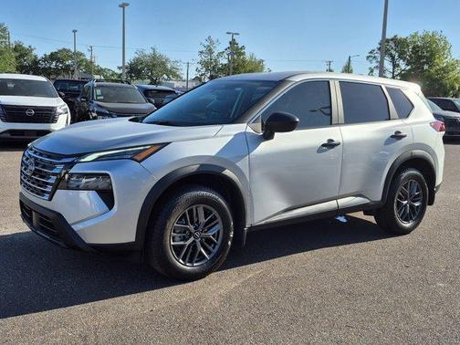 Brilliant Silver Metallic 2025 Nissan Rogue S