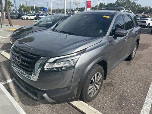 2024 Nissan Pathfinder SL 4WD